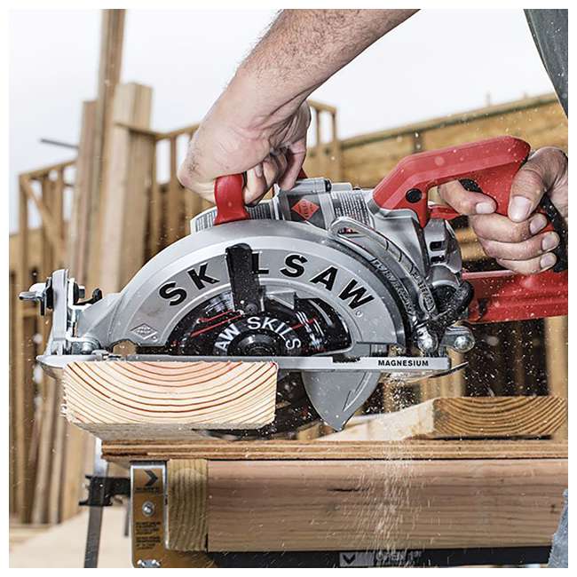 Skilsaw 7-1/4-Inch Lightweight Corded Worm Drive Circular Saw : SPT77WML-01