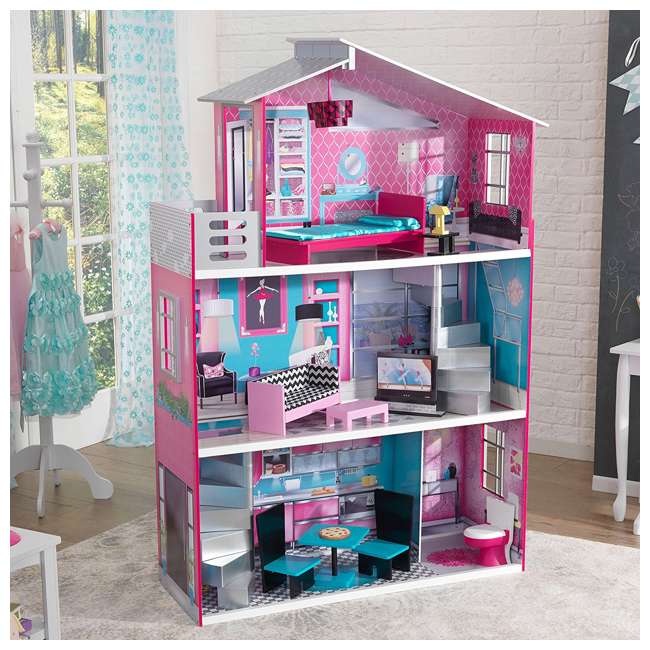 breanna doll house