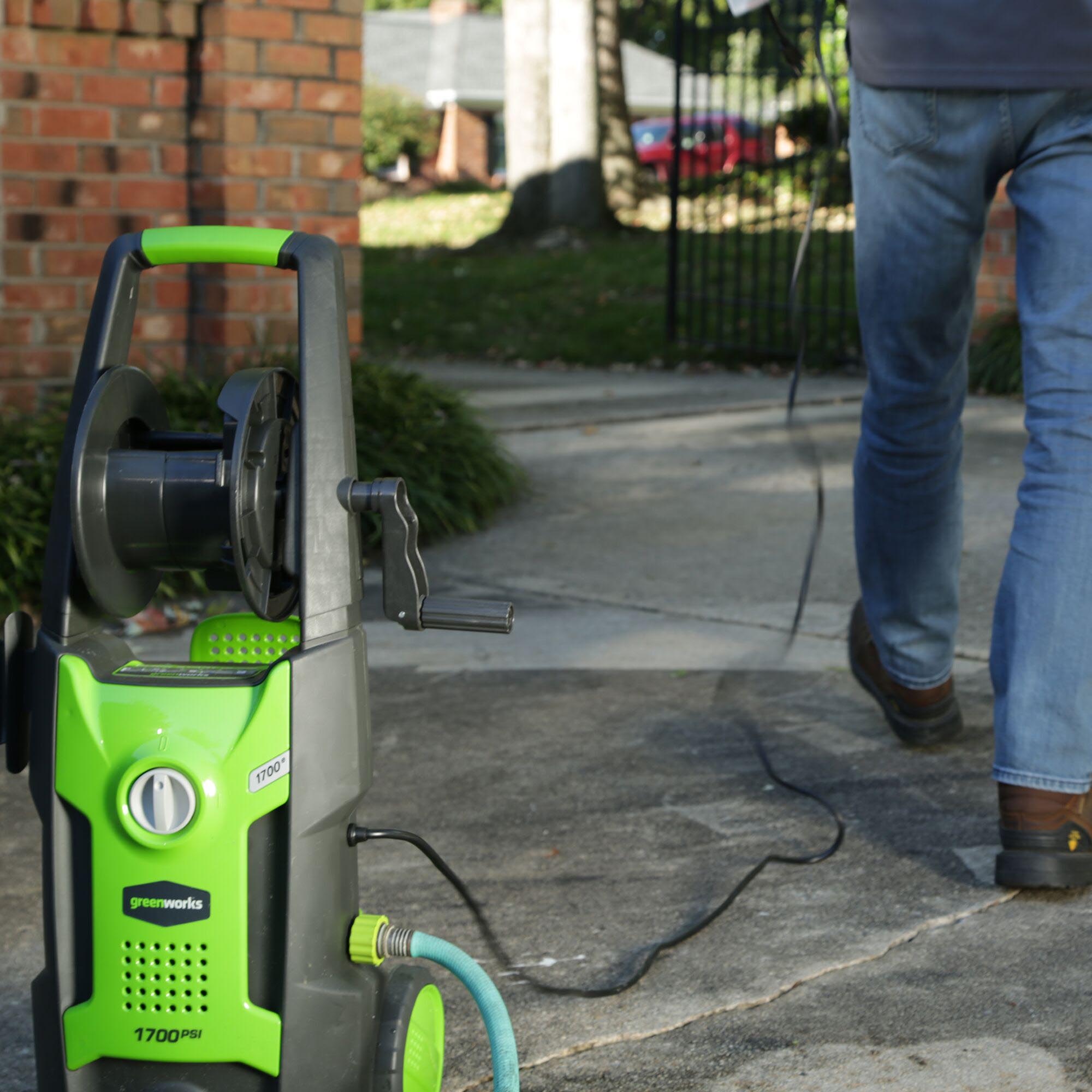 GreenWorks 1700 PSI 1.2 GPM 13 Amp Power Pressure Washer w/ Hose Reel ...